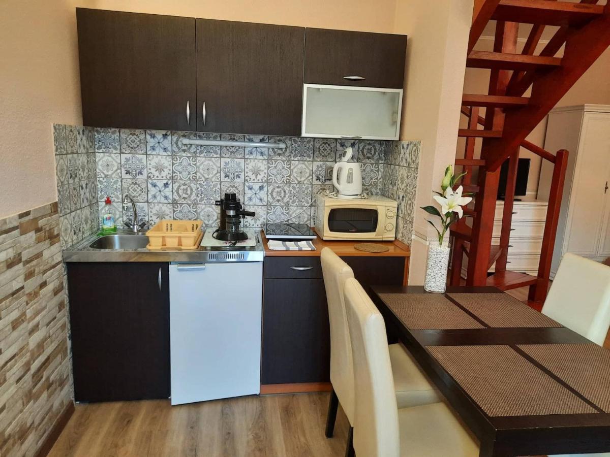 אגרסאלוק Kek Laguna Wellness Apartmanok מראה חיצוני תמונה