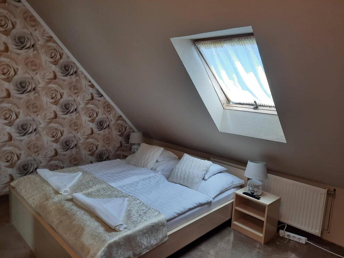 אגרסאלוק Kek Laguna Wellness Apartmanok מראה חיצוני תמונה