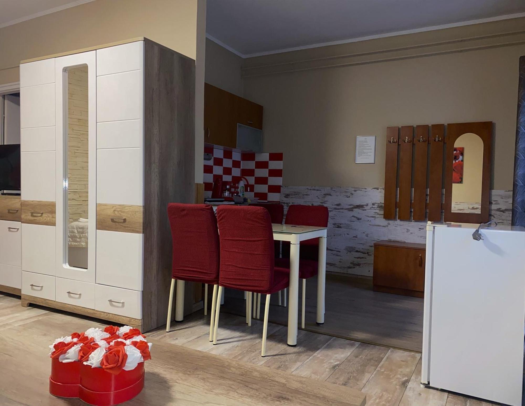 אגרסאלוק Kek Laguna Wellness Apartmanok מראה חיצוני תמונה